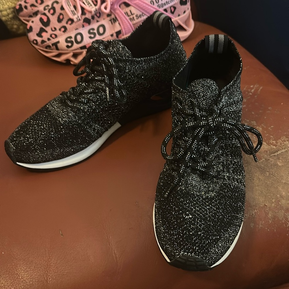 Urban Sport by Jslides Mara Black knit sneaker size 8
